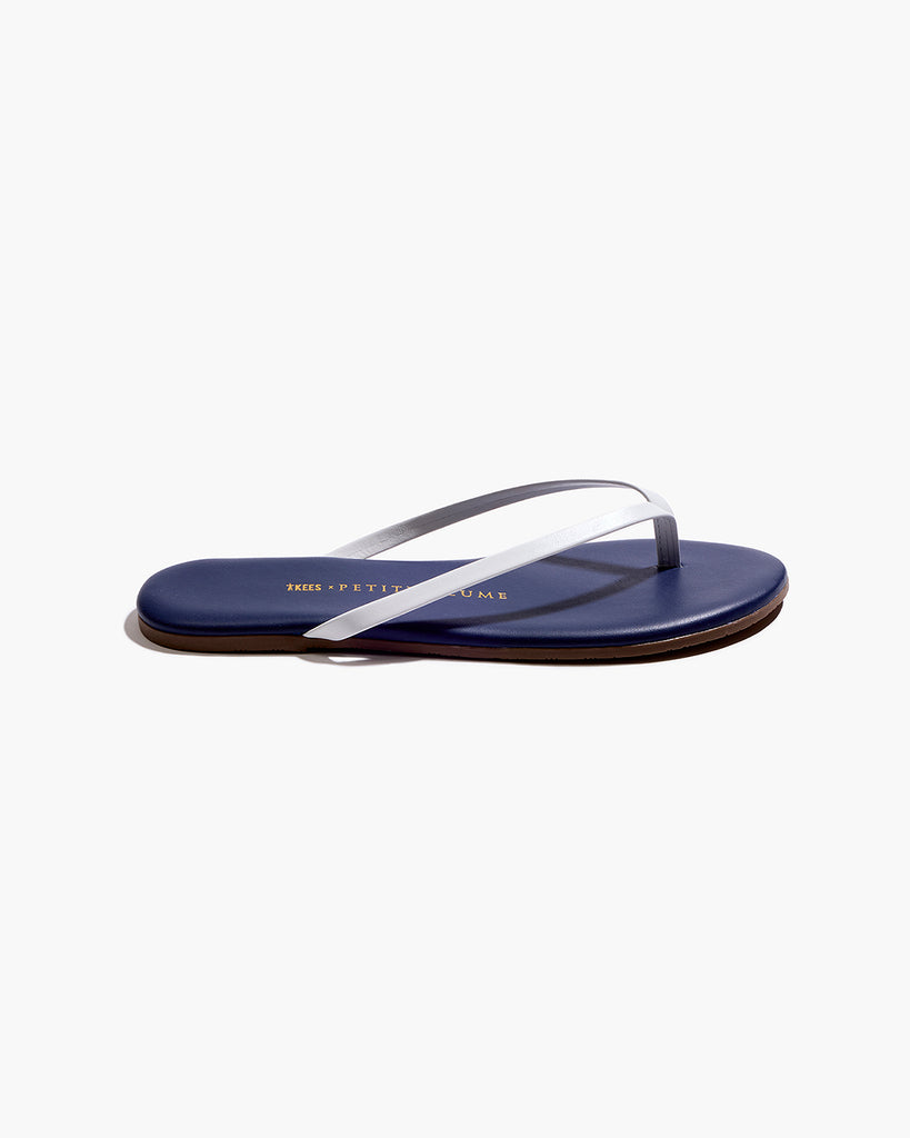 Petite Plume X TKEES Lily in Navy/White | Flip-Flops | Women's