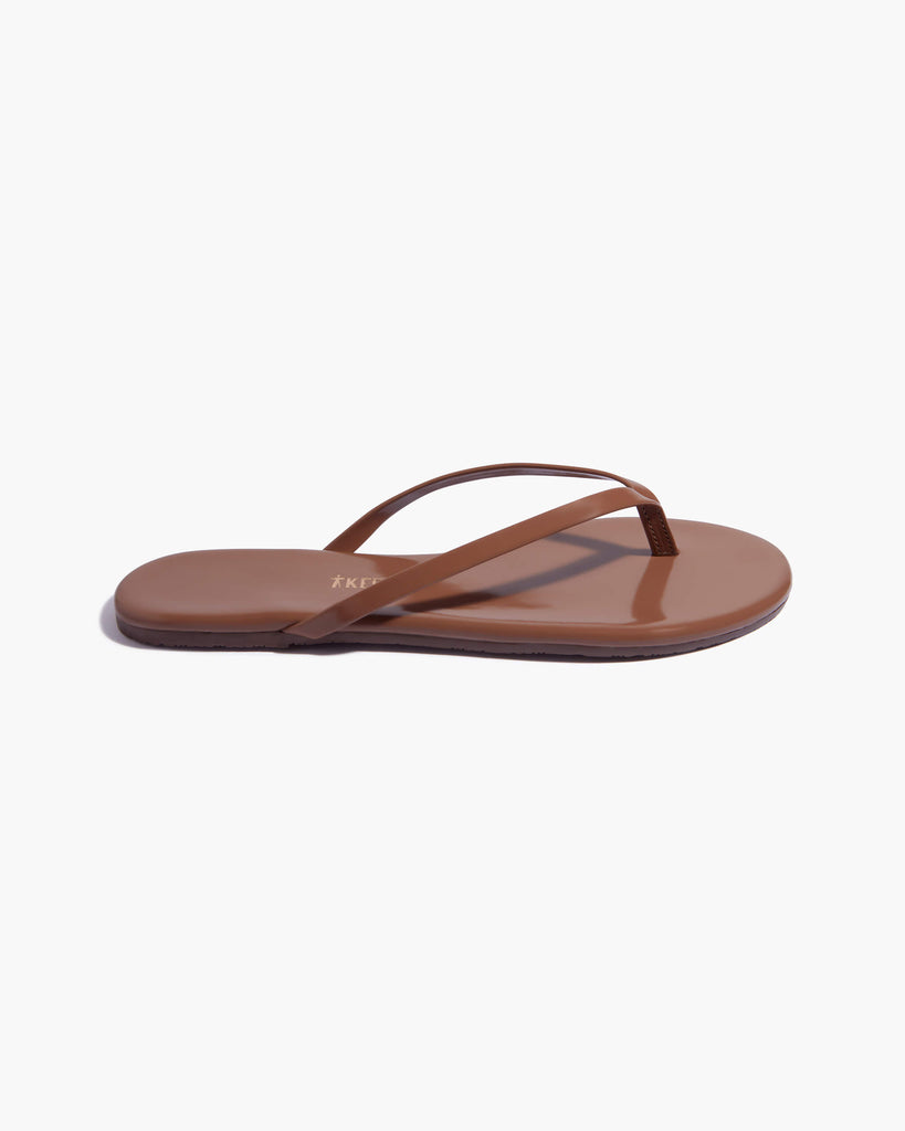 TKEES Lily Glosses Leather Flip Flops in Beach Bum