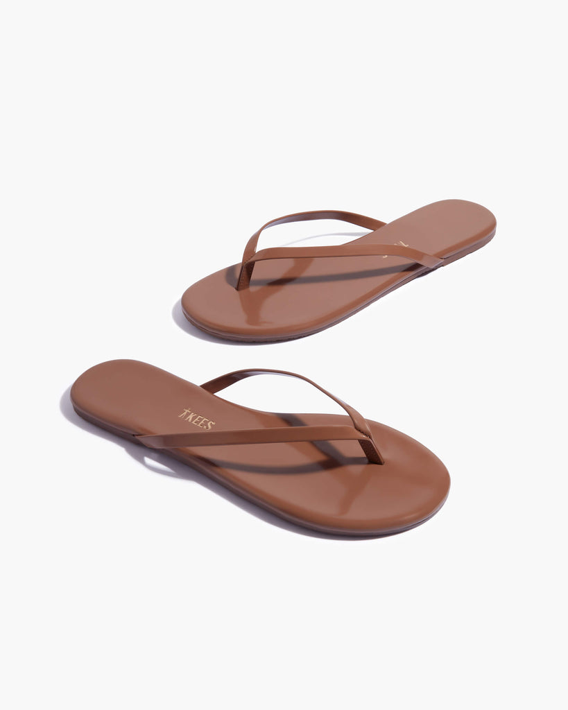 TKEES Lily Glosses Leather Flip Flops in Beach Bum