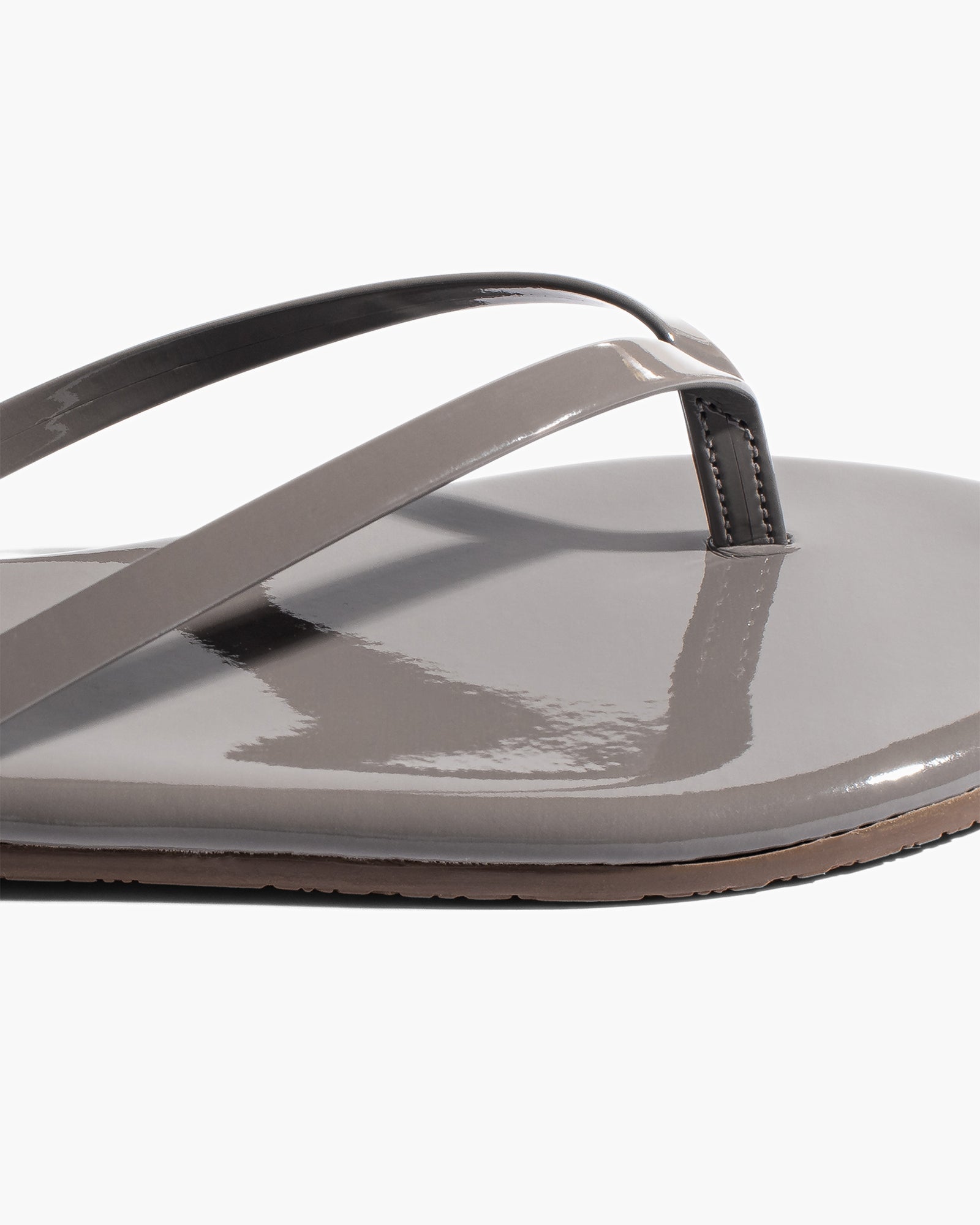 TKEES Lily Glosses Leather Flip Flops in Sweet Smoke