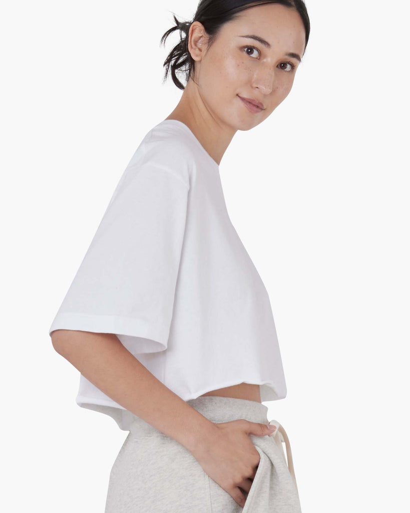 Cropped Tee in White | T-Shirts | Women's Clothing – TKEES